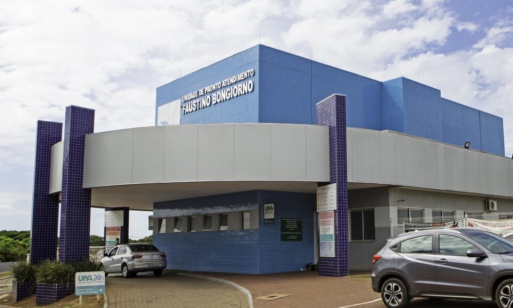 Médico nega atestado a homem e recepe golpes de capacete